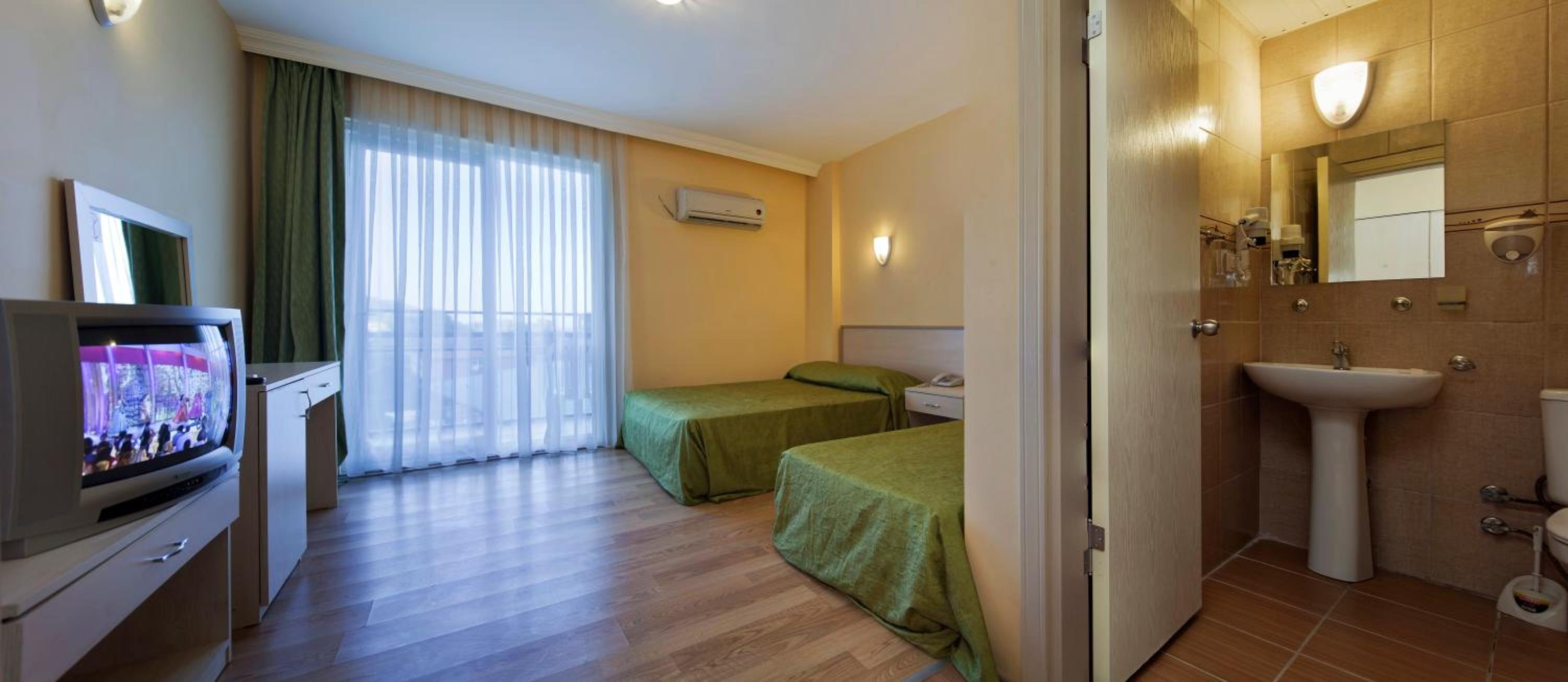 Larissa Garden Hotel 39/39