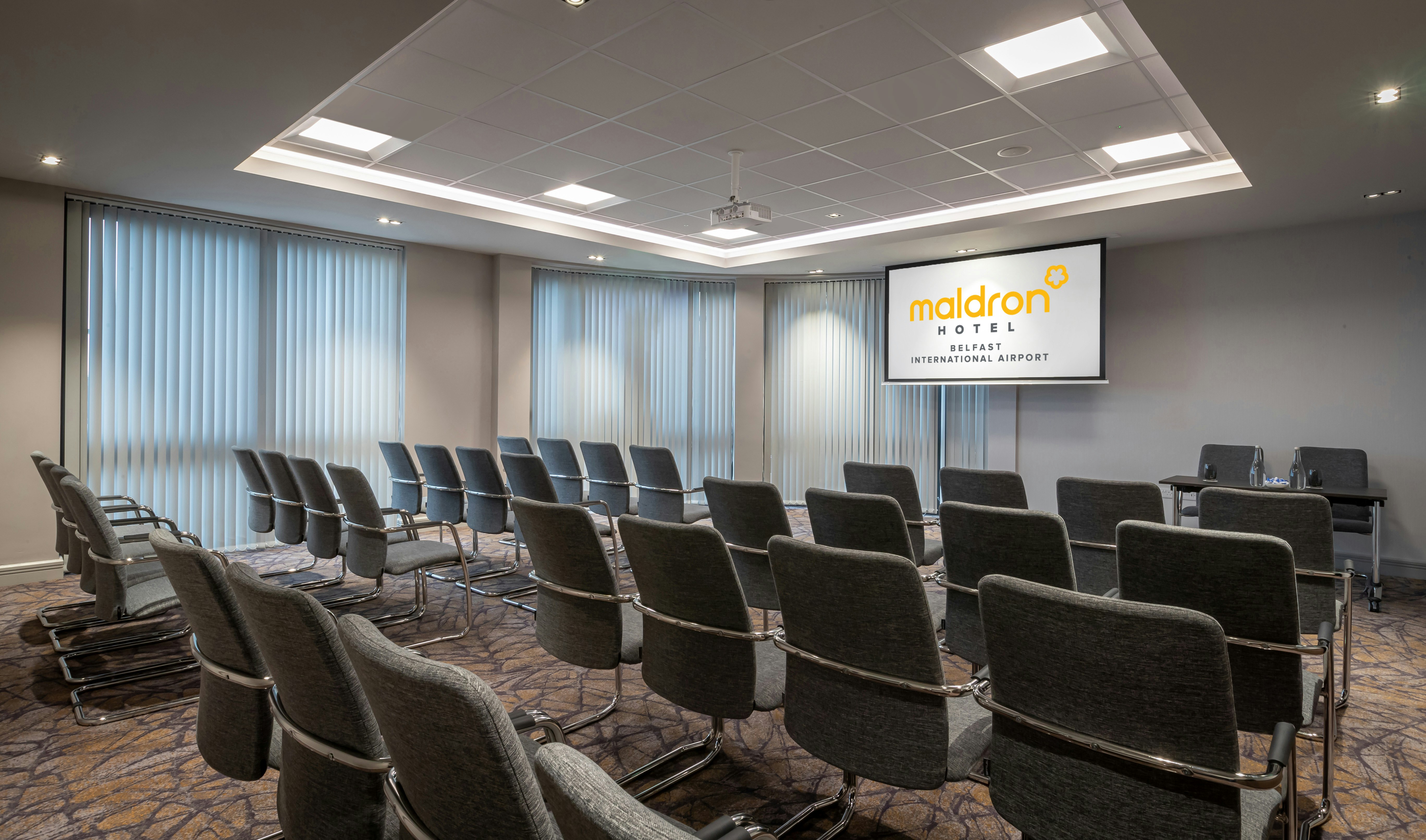 Maldron Hotel Belfast International Airport 27/31