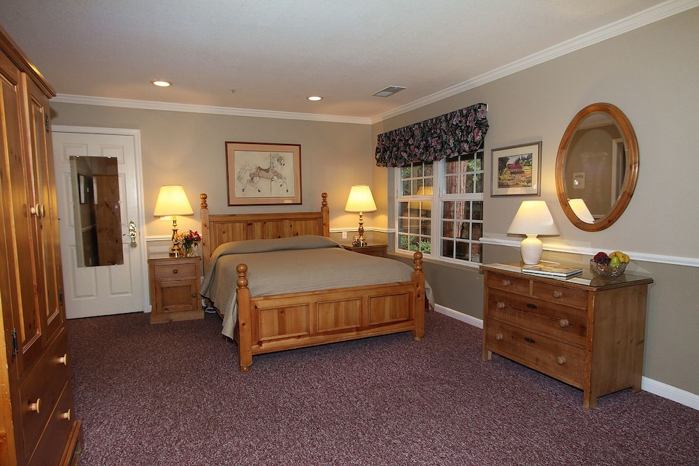 McCaffrey House Bed and Breakfast Inn 9/52