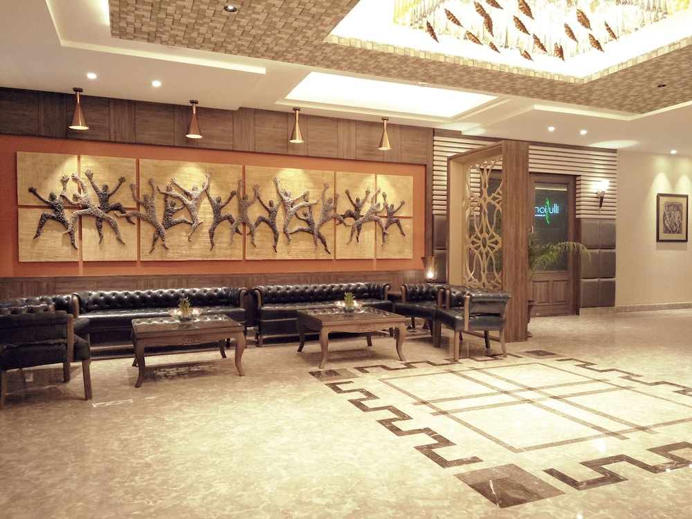 Ab Clarks Inn Jalandhar 3/17