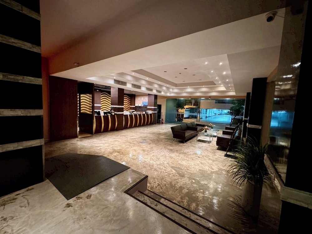 CROWN PATTAYA BEACH HOTEL 10/58