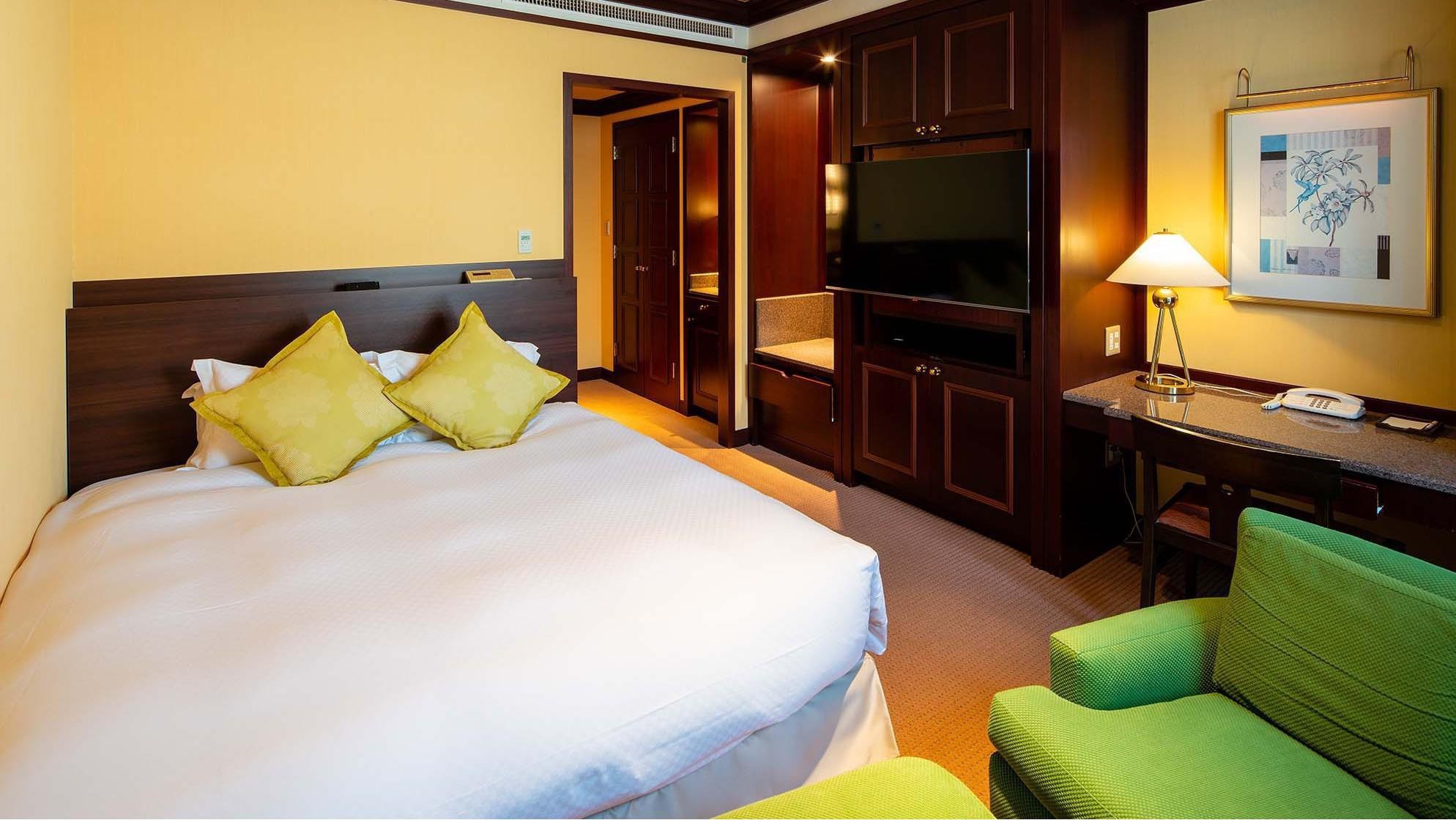 Semi Room, Double Bed