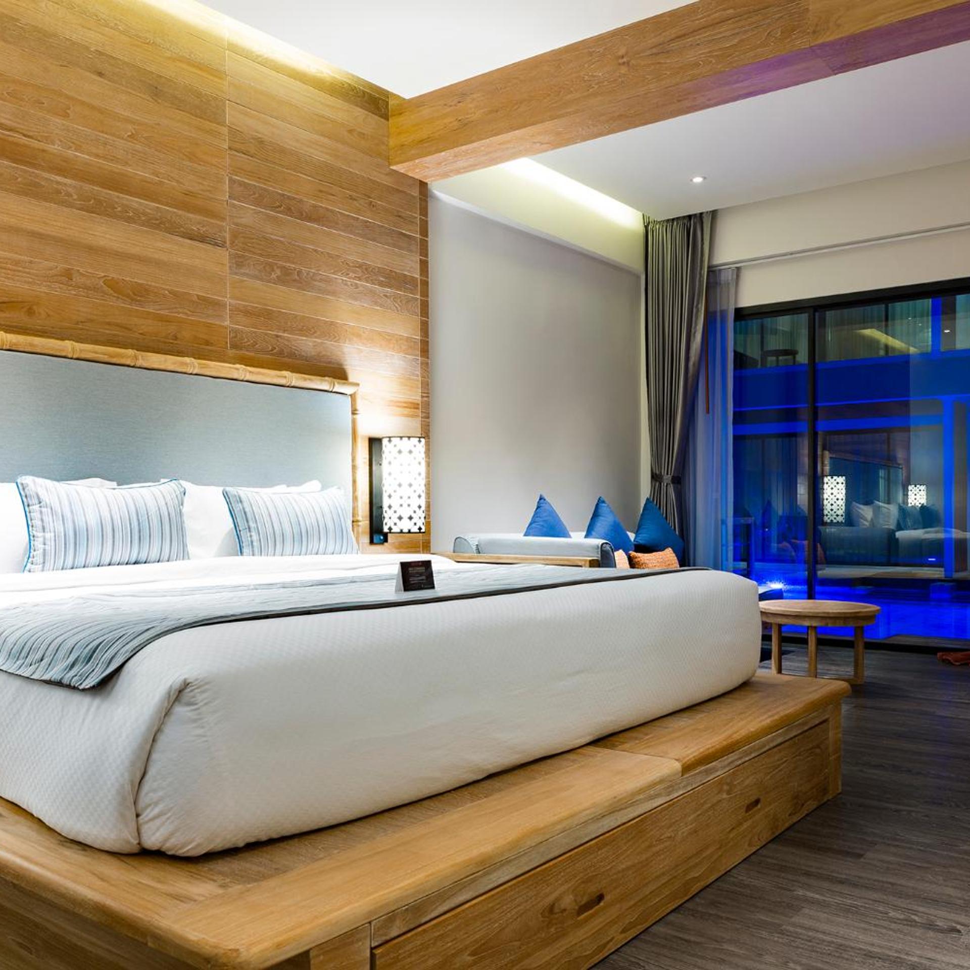 Superior, Double Bed, Pool Access