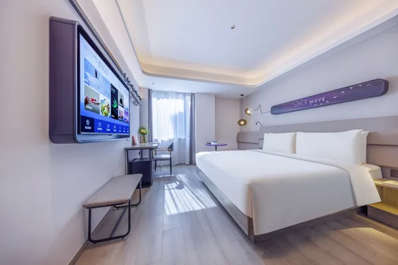 Shanghai Lujiazui Financial Center Qingju Hotel 11/24