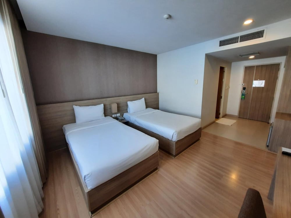 Leosor Hotel 16/58