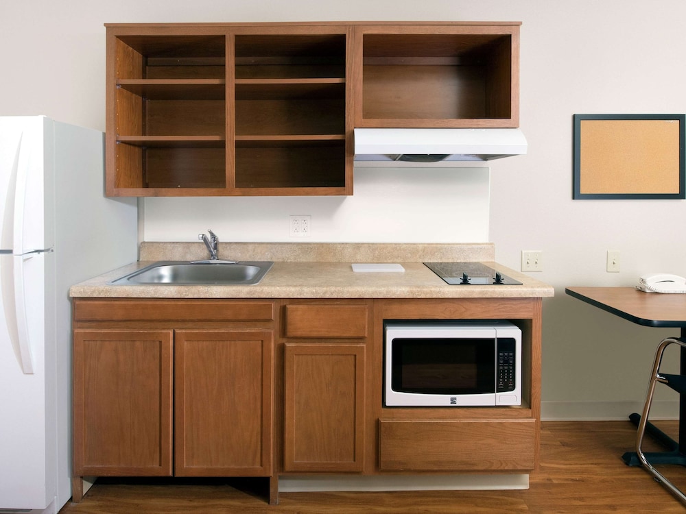 Extended Stay America Select Suites - Kansas City - Stadium 32/43