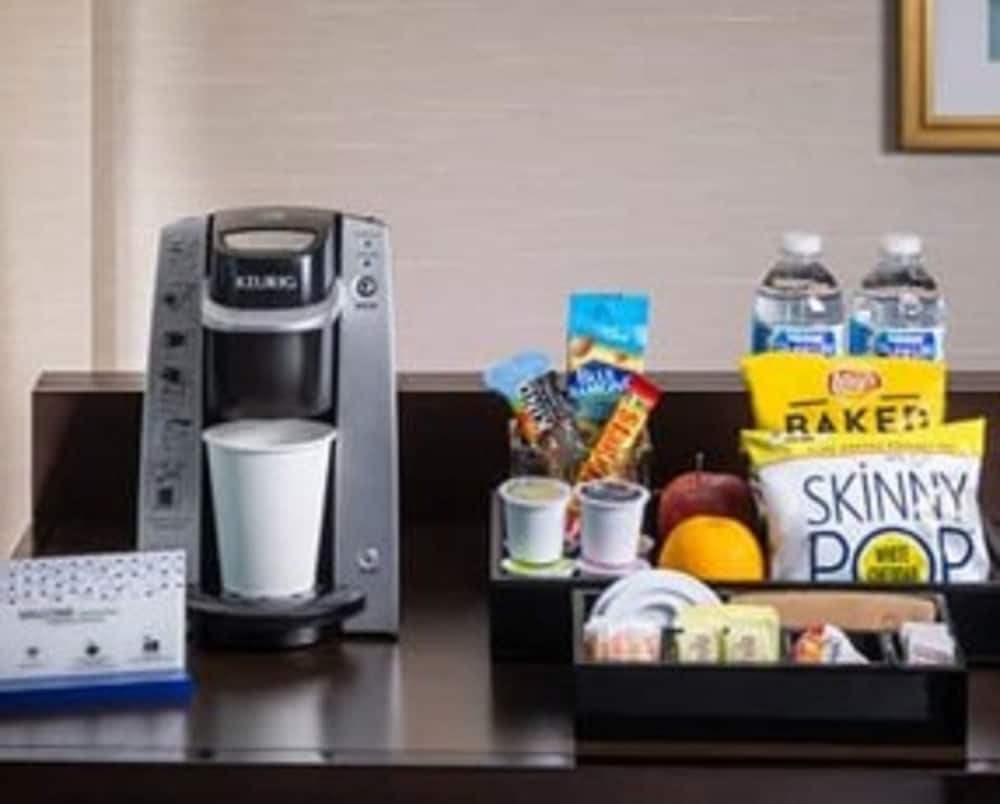 Hampton Inn Suites Portland Corpus Christi 34/45