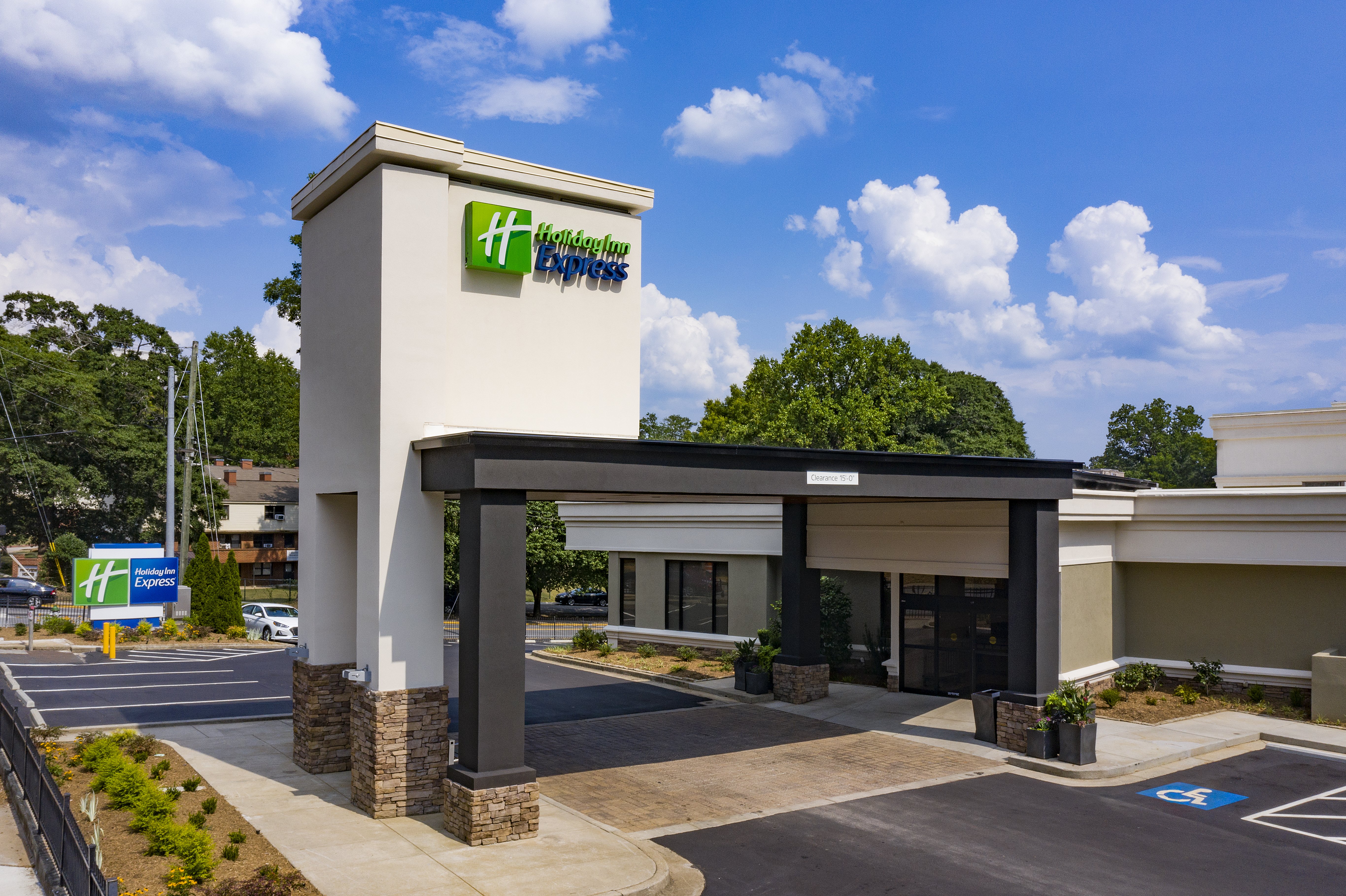 Holiday Inn Express Athens University Area 54/56