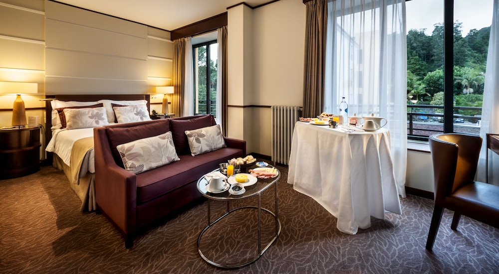 Terra Nostra Garden Hotel 55/85