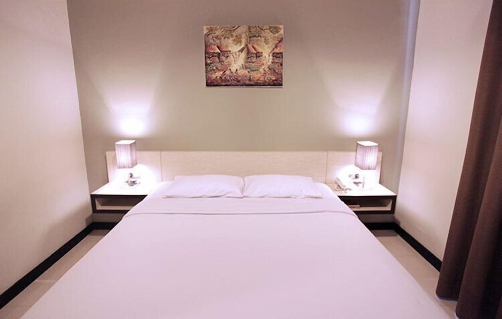N3 Hotel Zainul Arifin 20/37