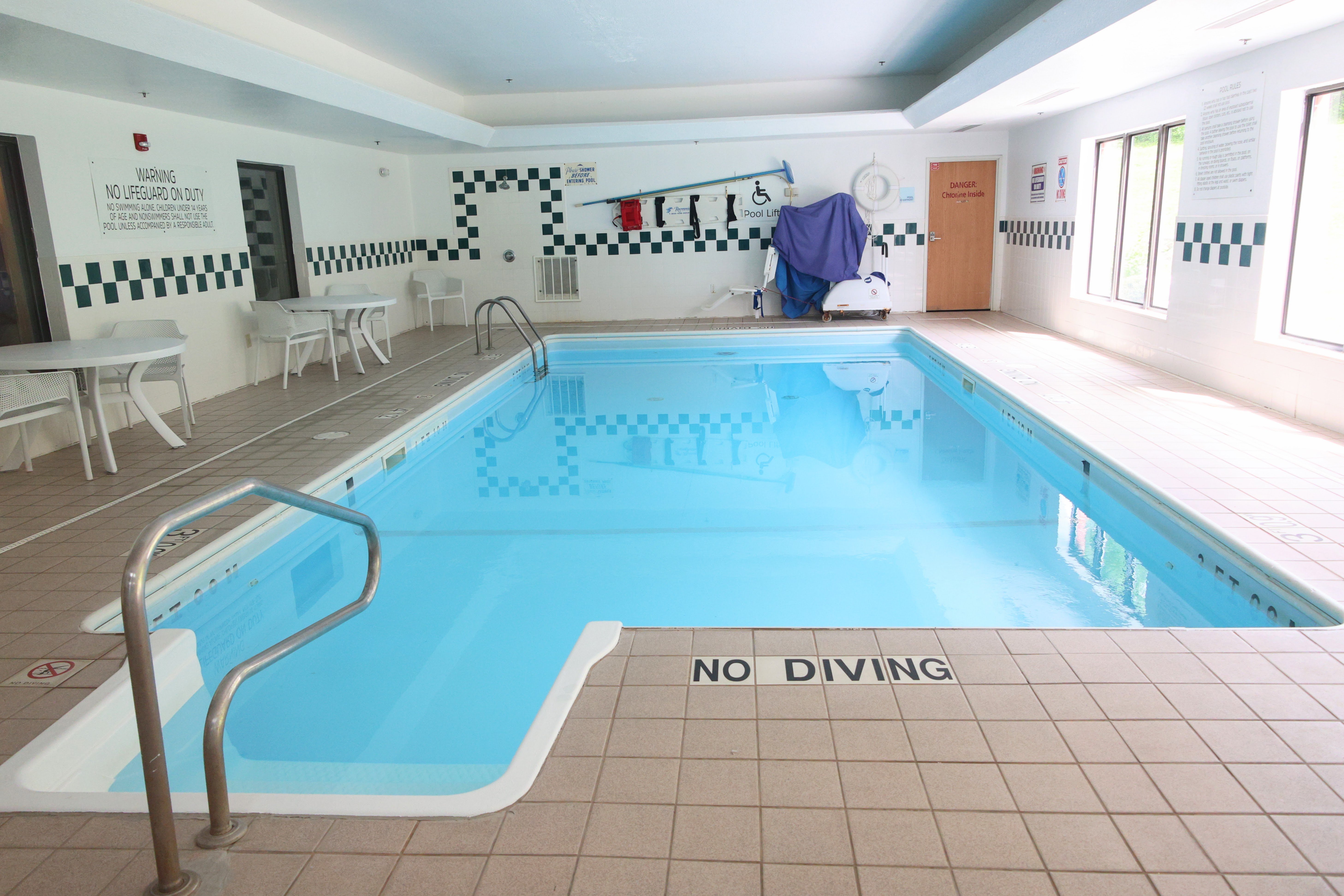 Holiday Inn Express Hotel Suites Logansport 45/70