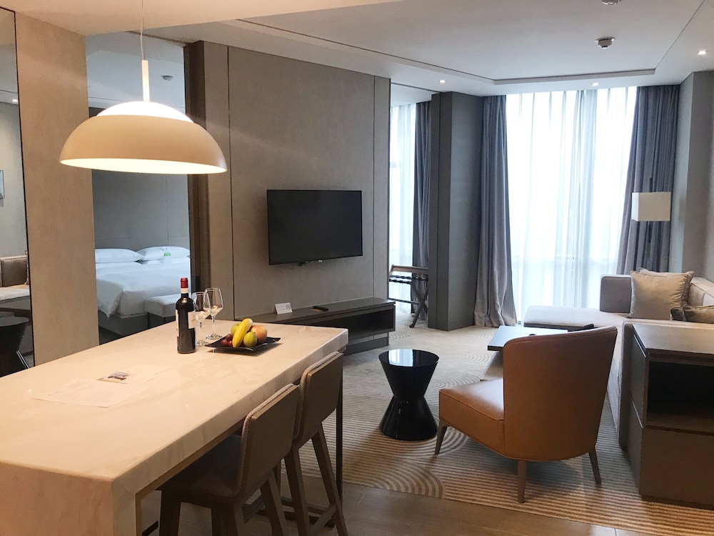 HYATT HOUSE SHANGHAI HONGQIAO CBD 63/66