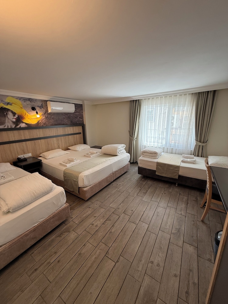 Piyes Otel 12/46