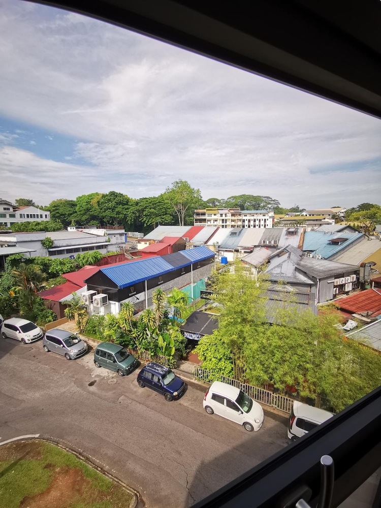 D'Green Hotel Kuching 33/37