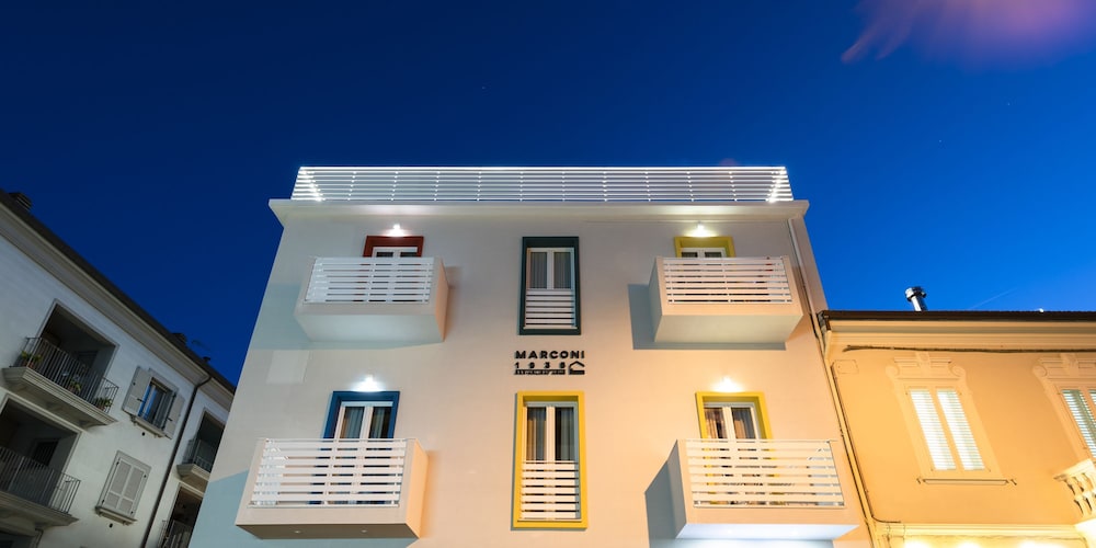 Marconi 1935 B&B and Holiday Home 1/20
