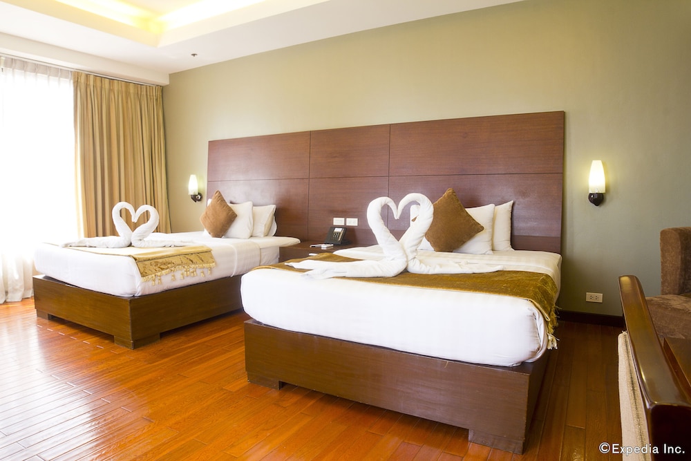 SUPERIOR ROOM