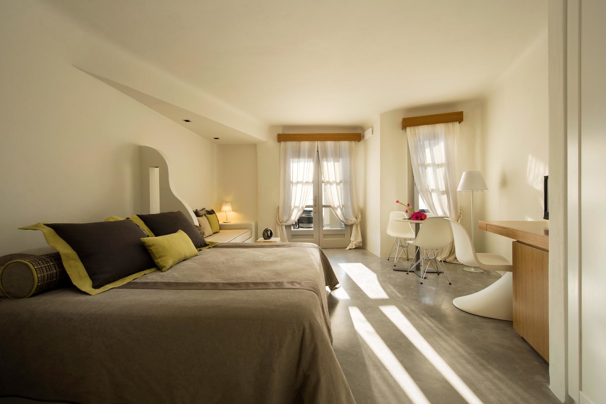 SUPERIOR, DOUBLE BED