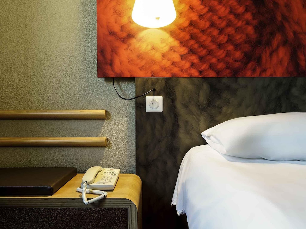 Ibis Honfleur 24/42