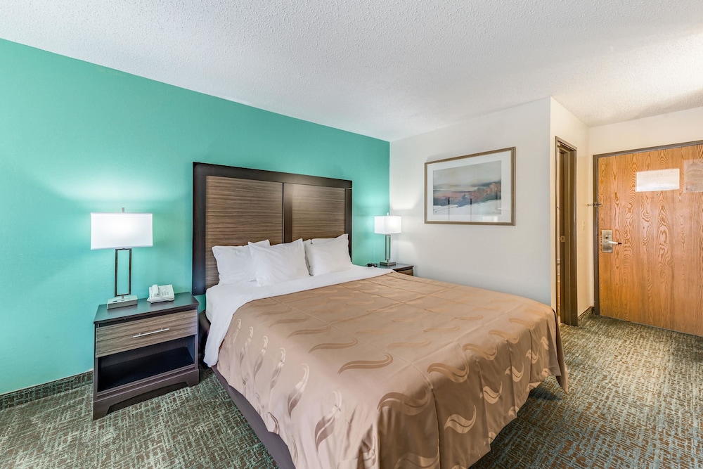 QUALITY INN ALLEN - PLANO EAST 12/37