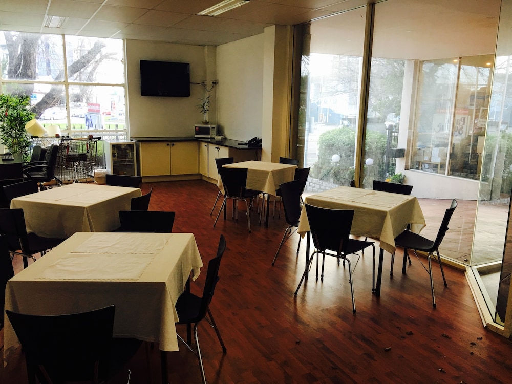 Park Squire Motor Inn And Serviced Apartments 43/49