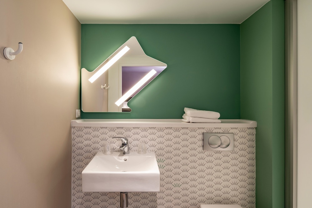 Ibis Budget St-Étienne Centre Gare Châteaucreux(Open. March 19) 27/71