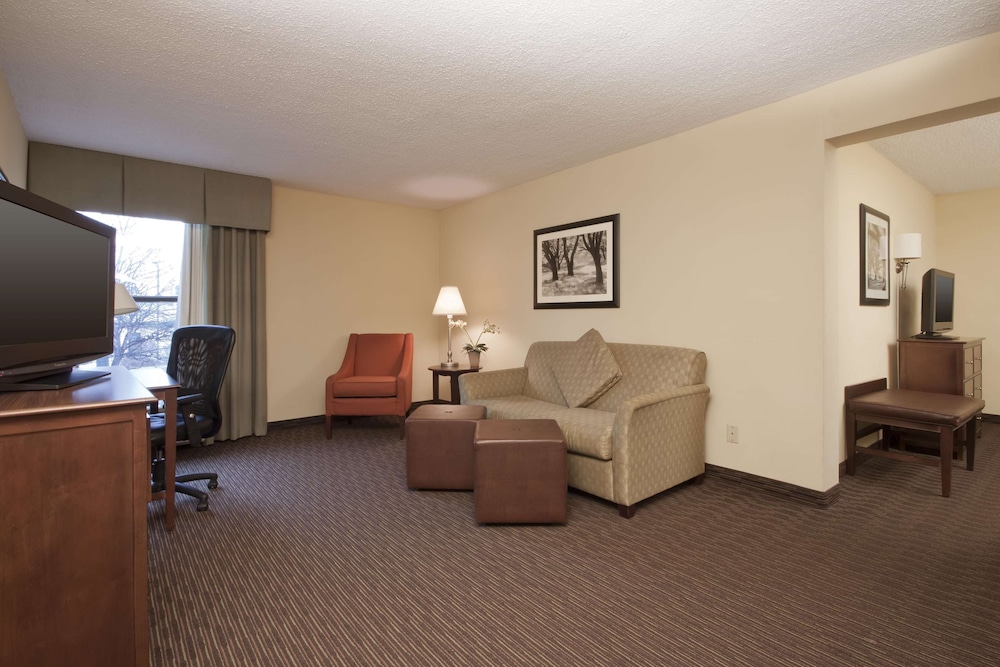 Hampton Inn Indianapolis-N.E./Castleton 29/42