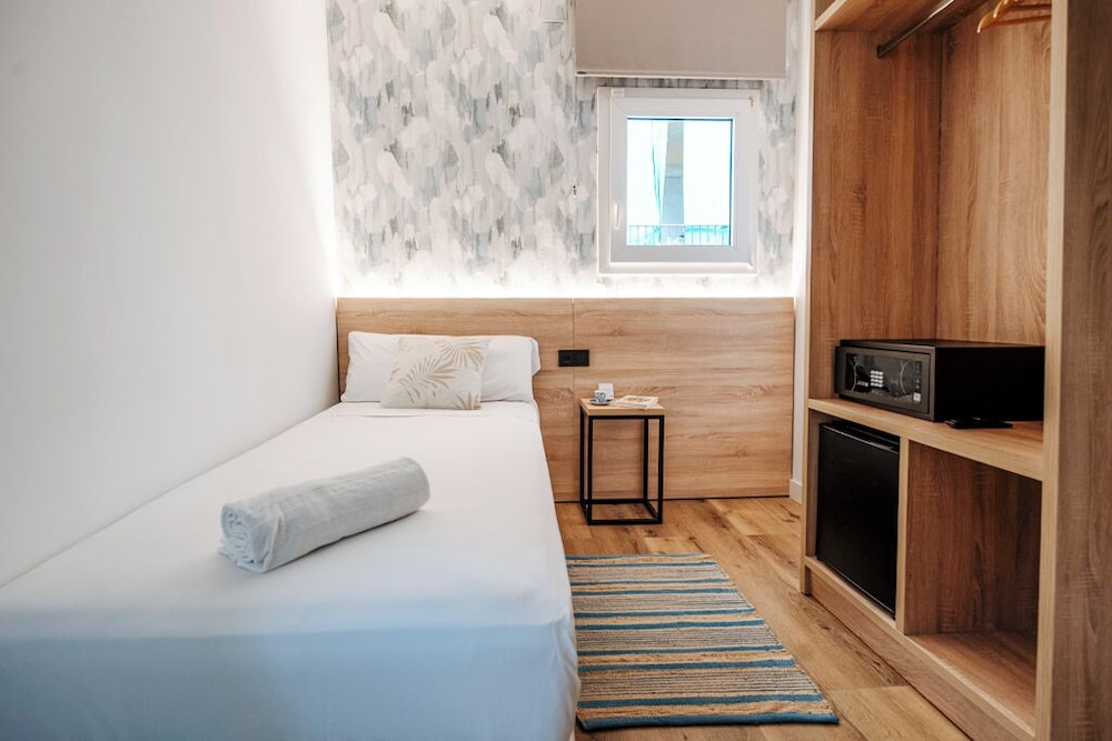 Sweet Lloret Suites 10/91