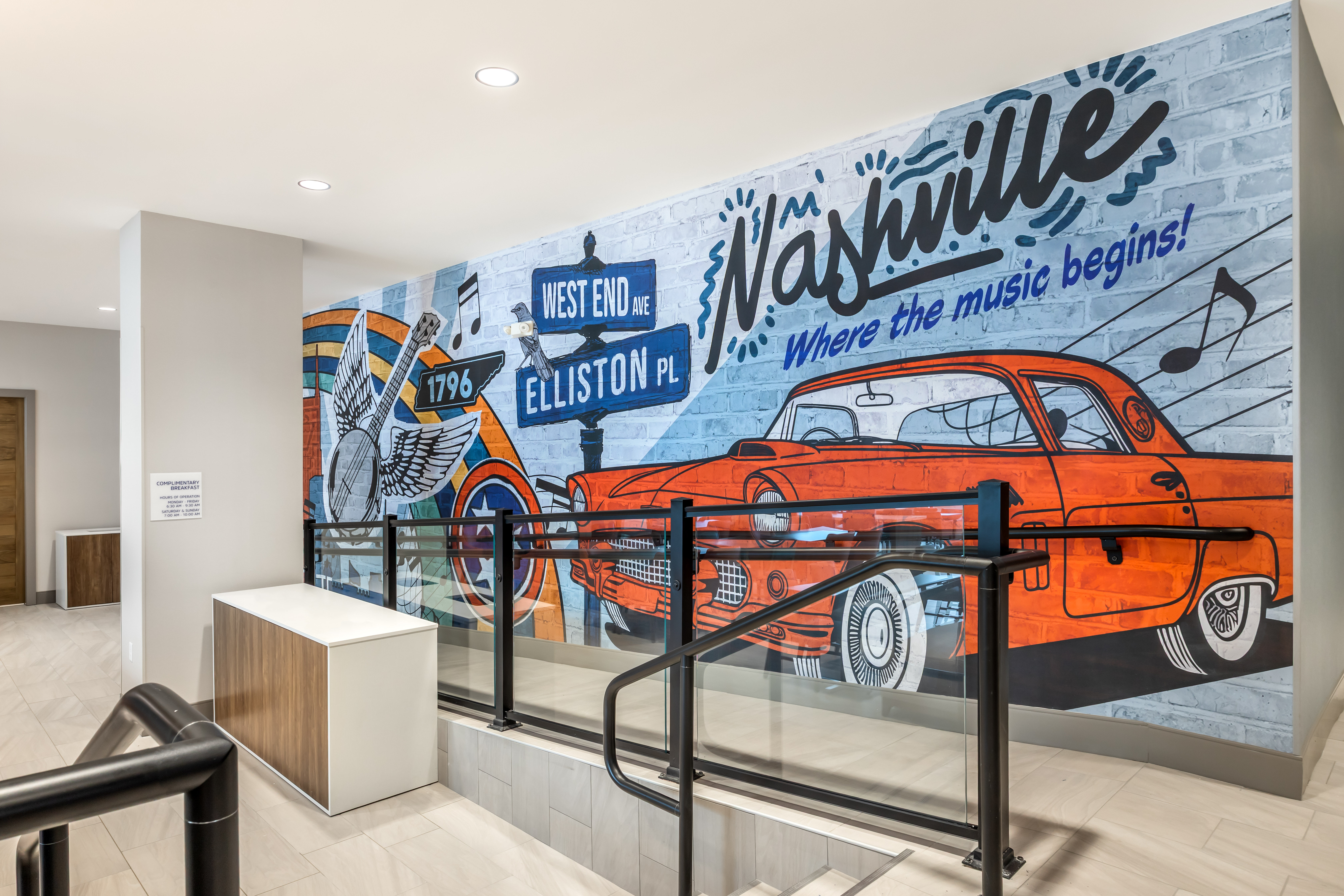 Holiday Inn Express & Suites Nashville West End - Univ Area, an IHG Hotel 32/42