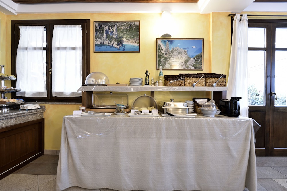 Nicoletta Hotel 7/69