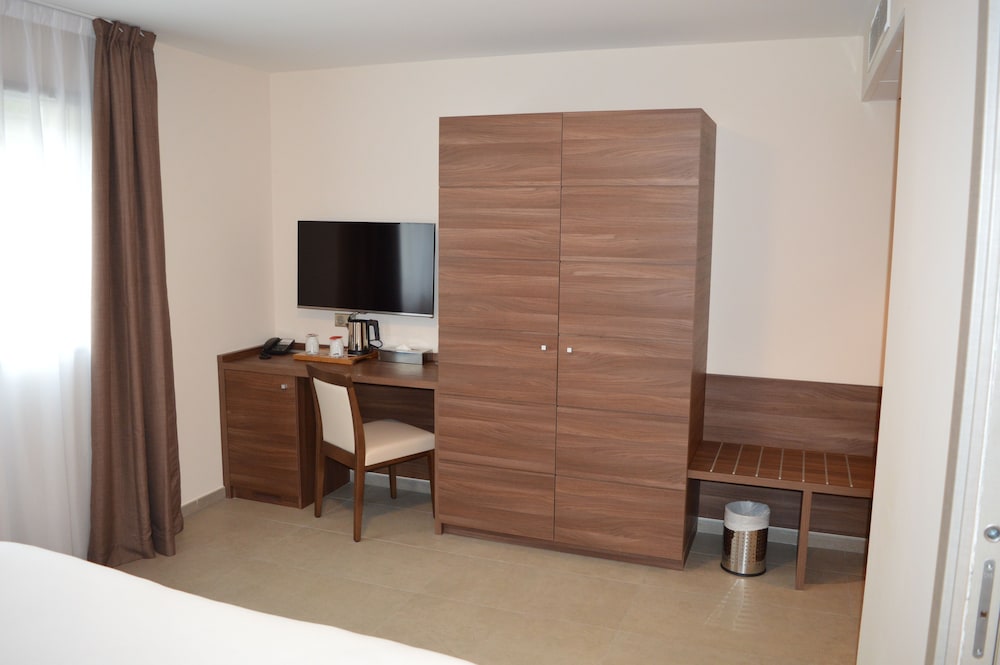 Hotel Port Toga 25/62