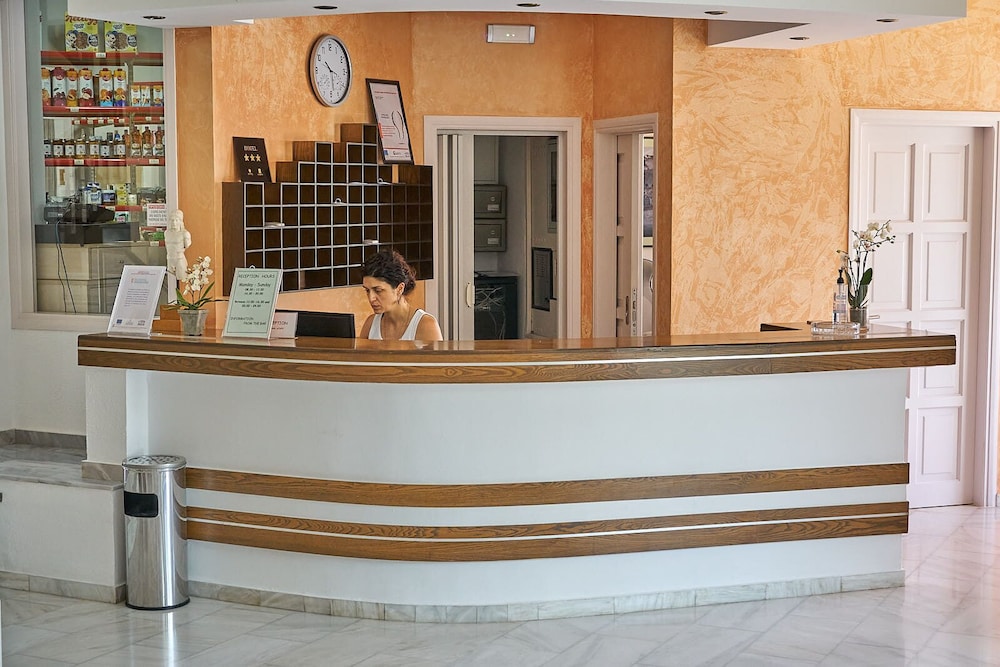 Lobby at Apollon Hotel Apartments, RETHYMNO