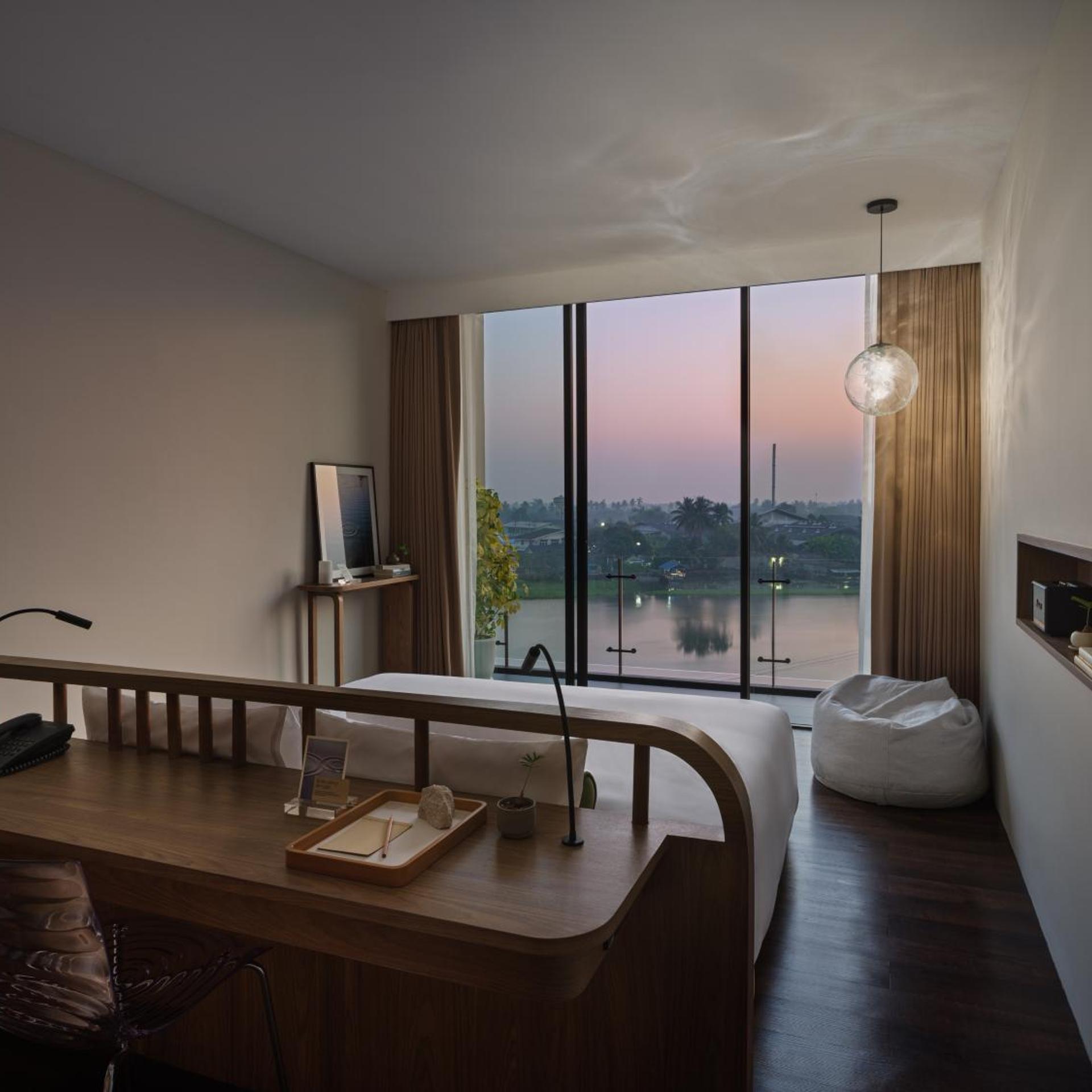 Neera Retreat Hotel 25/50