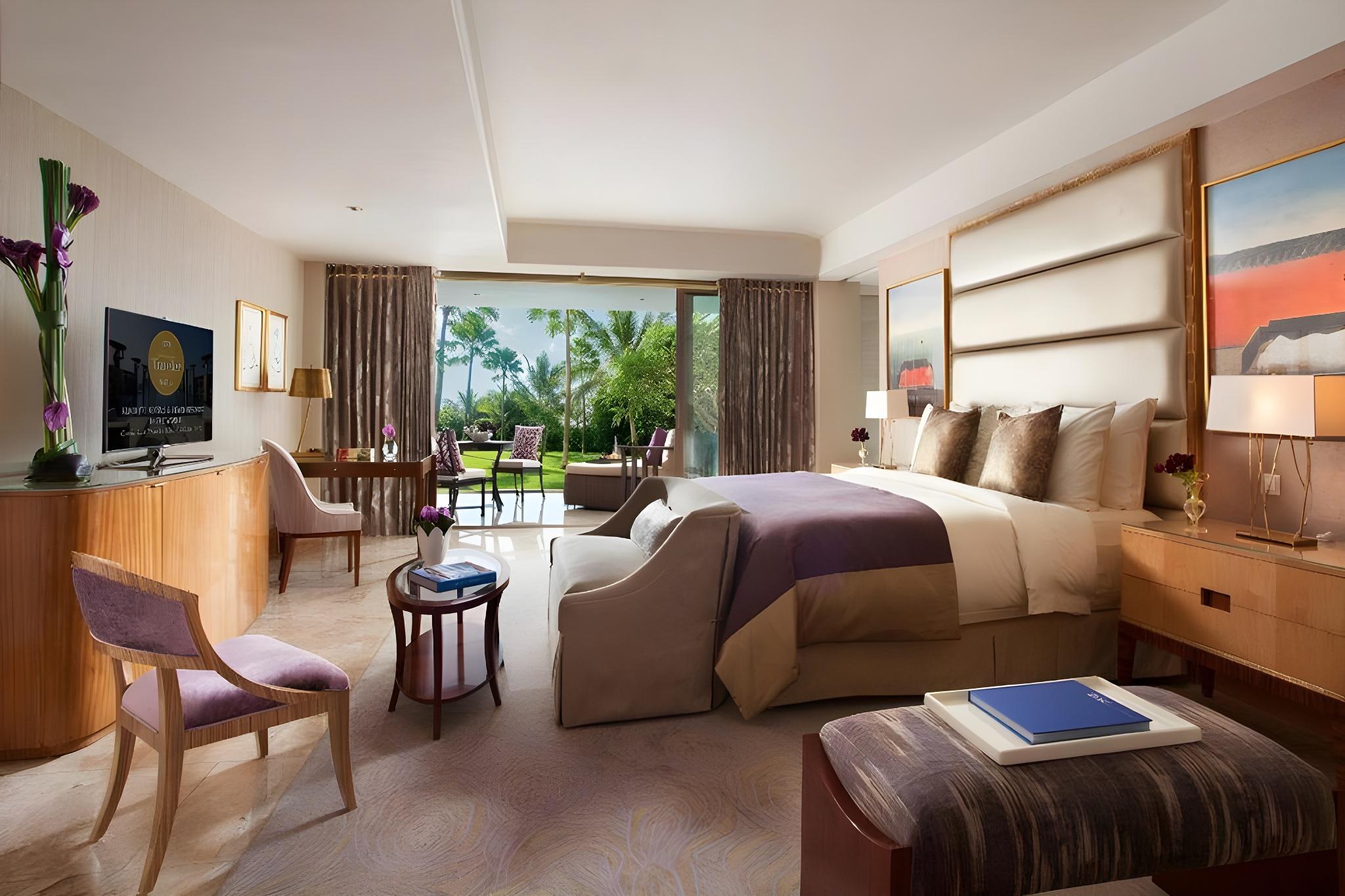 Baron, Junior Suite, King Bed, Ocean Front