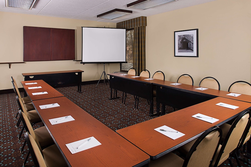 Hampton Inn Philadelphia/Willow Grove 22/29