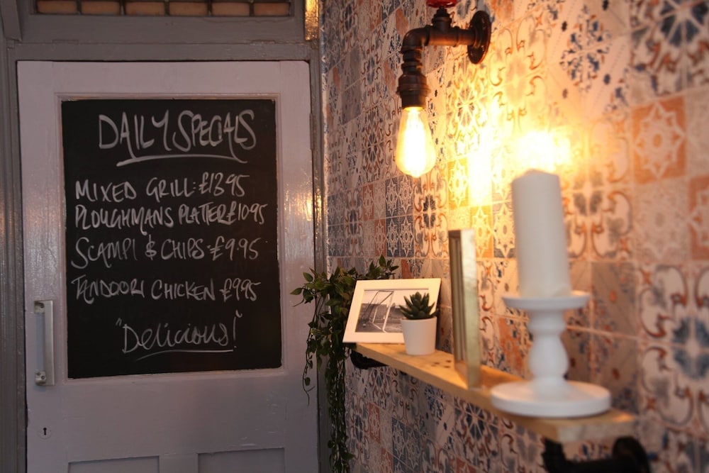 The Moseley Arms 9/49
