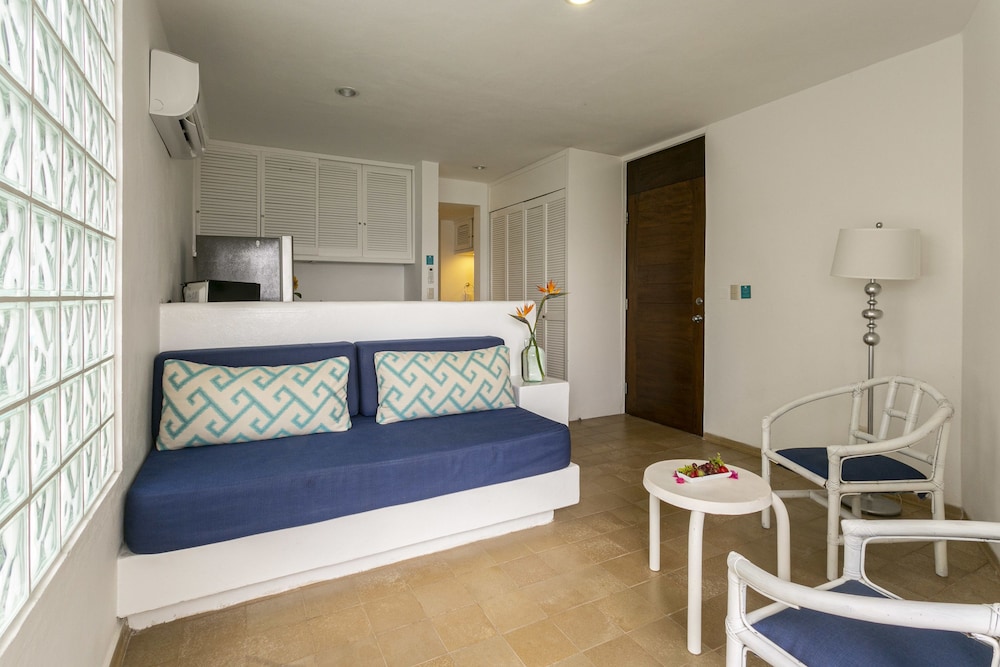 Suites Turquesa by GuruHotel 15/68