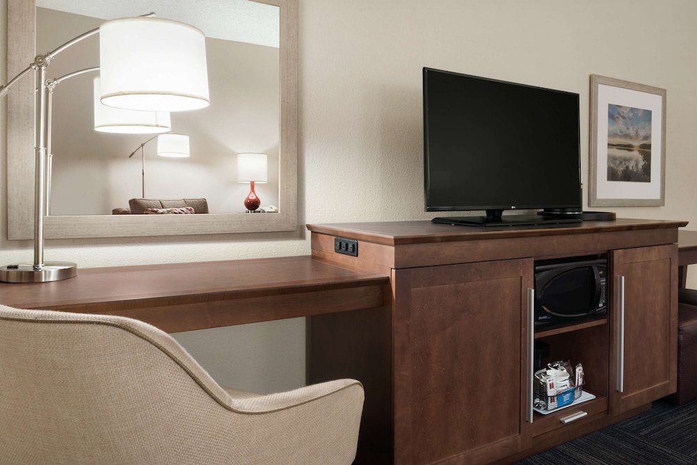 Hampton Inn Lawrence Ks 52/53