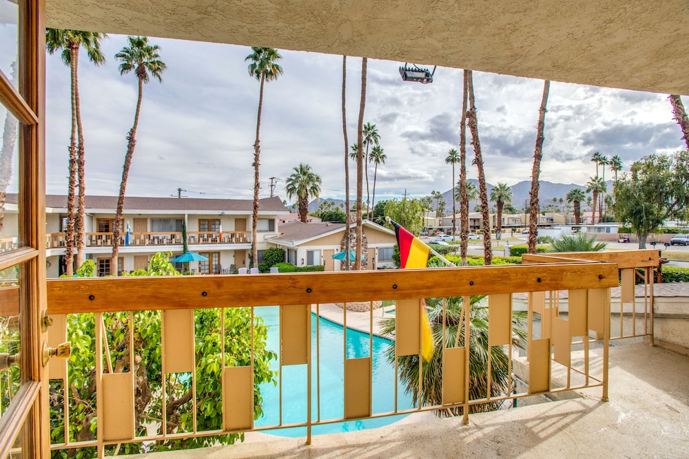 Inn at Deep Canyon 64/71