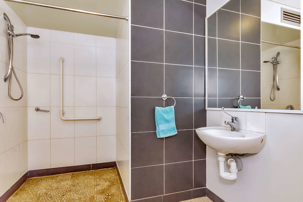 Econo Lodge Karratha 23/50