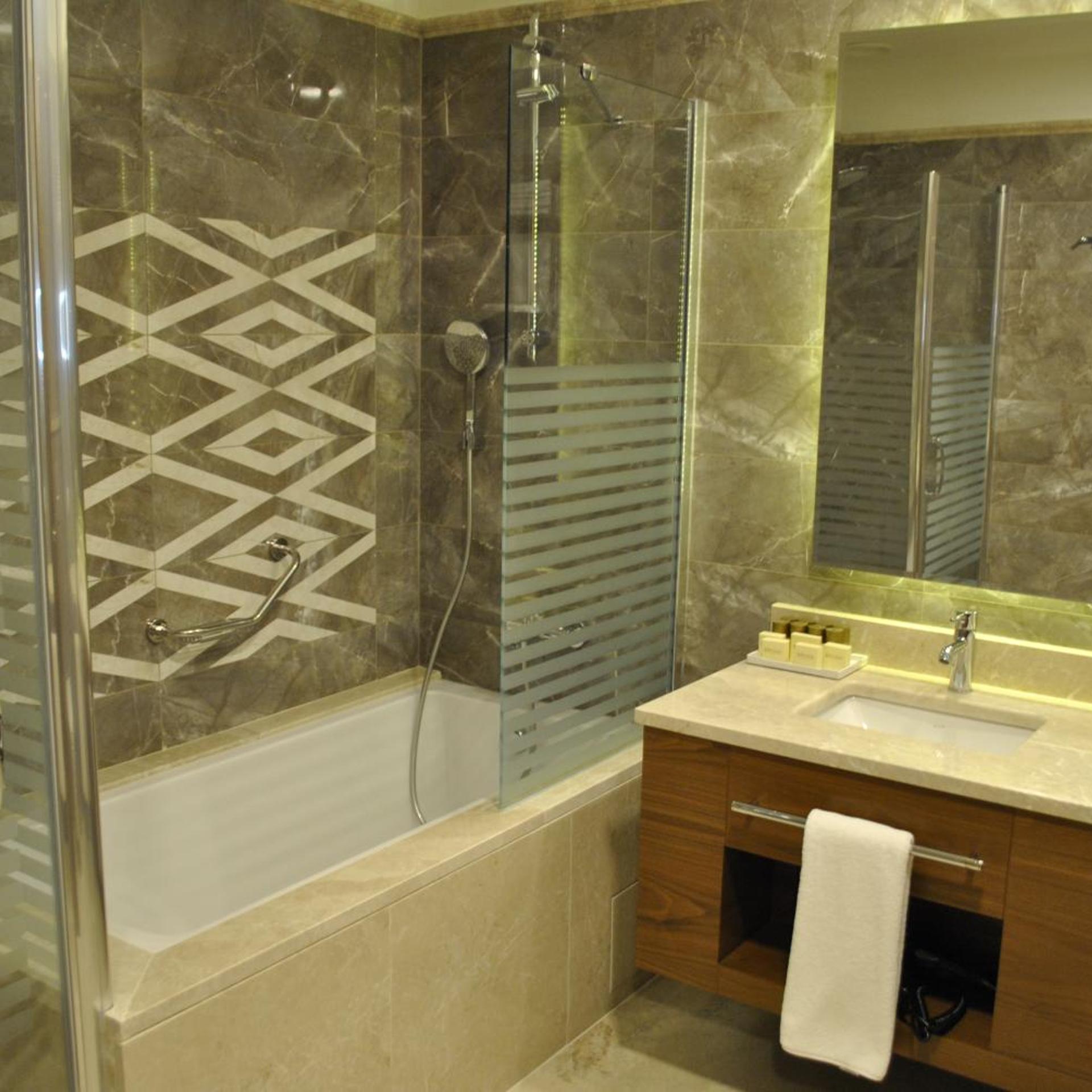 Kurmick Maysan Hotel 65/66