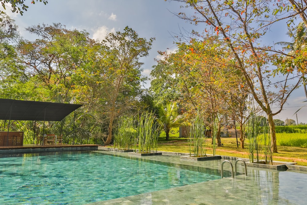 Kalundewa Retreat 54/65