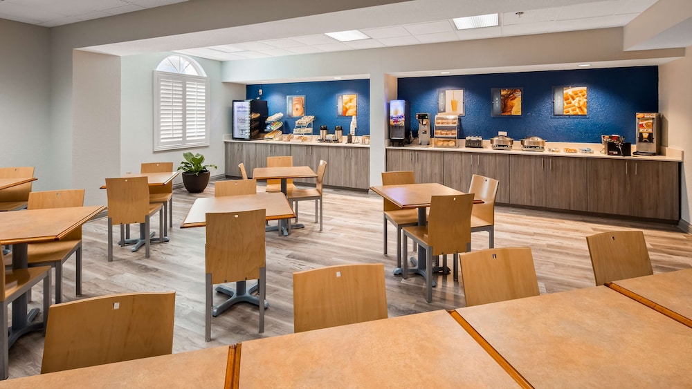 Best Western Tampa 30/34