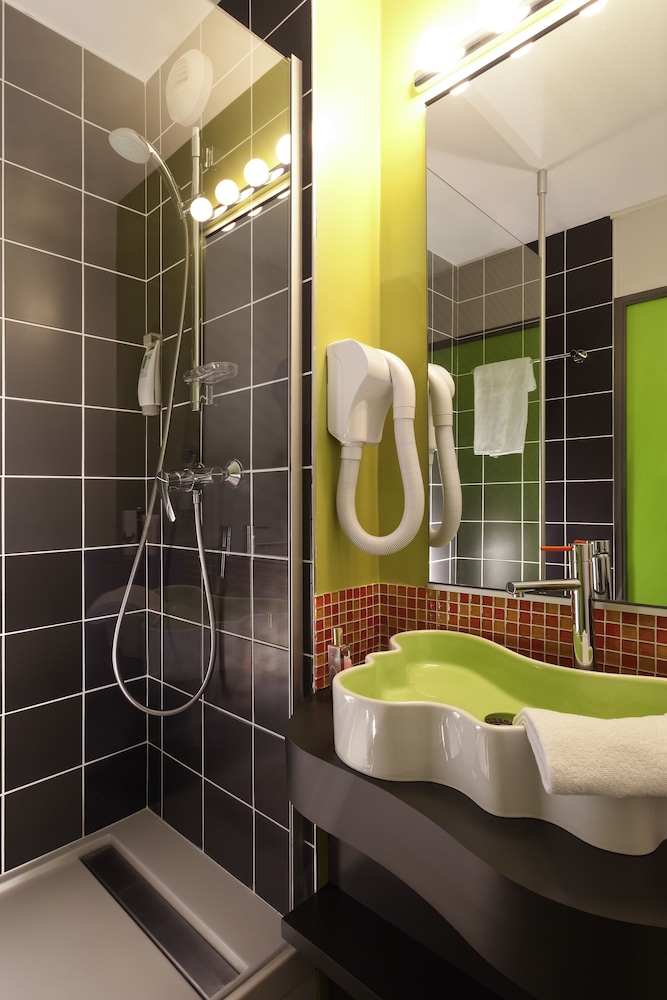 Ibis Styles Lyon Villeurbanne 50/50