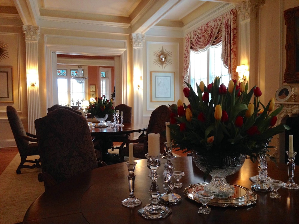 Burke Mansion 35/43