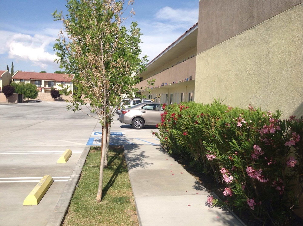 America Inn Suites 6/45