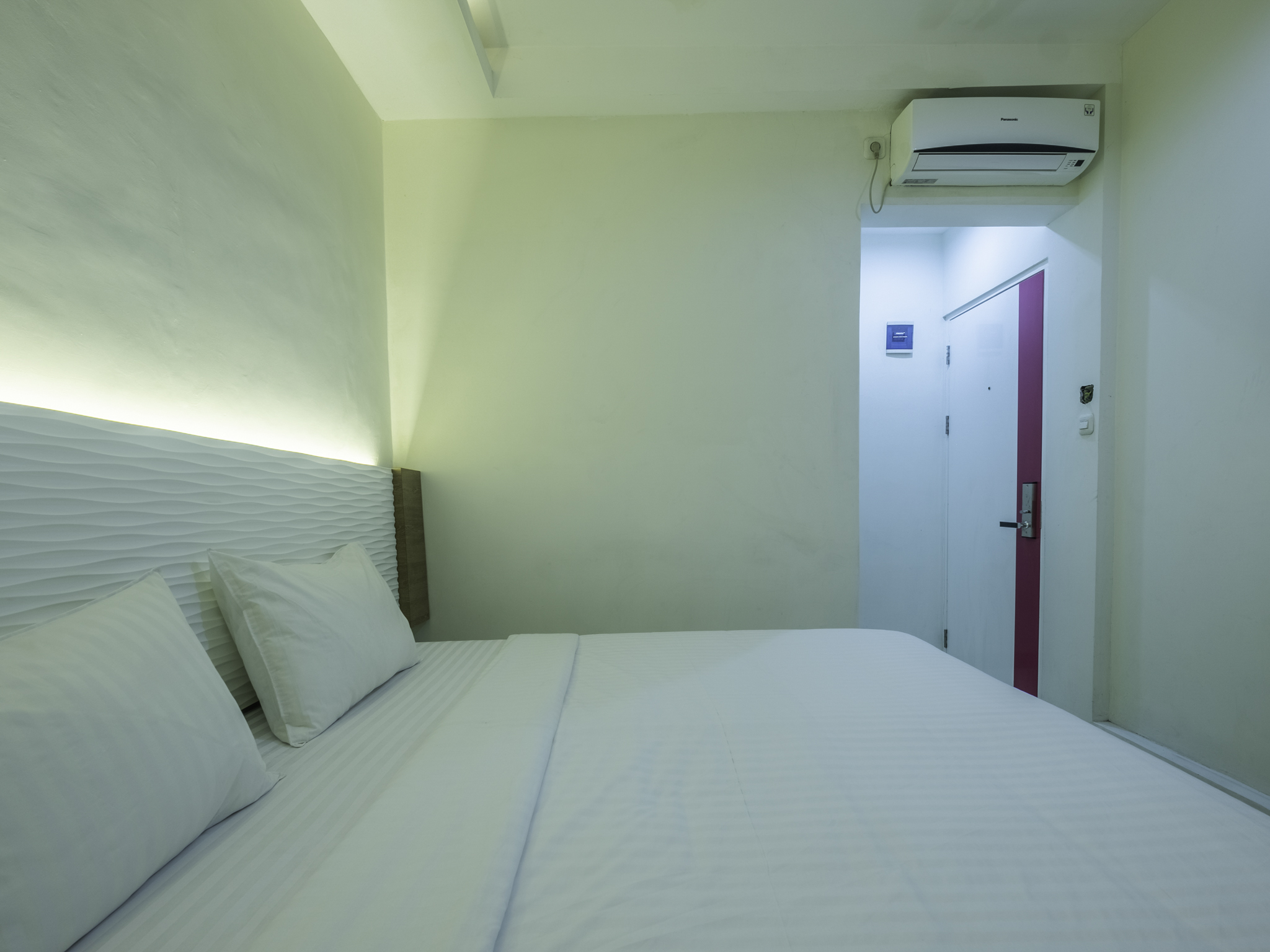 Capital O 1044 Diemdi Hotel 15/40