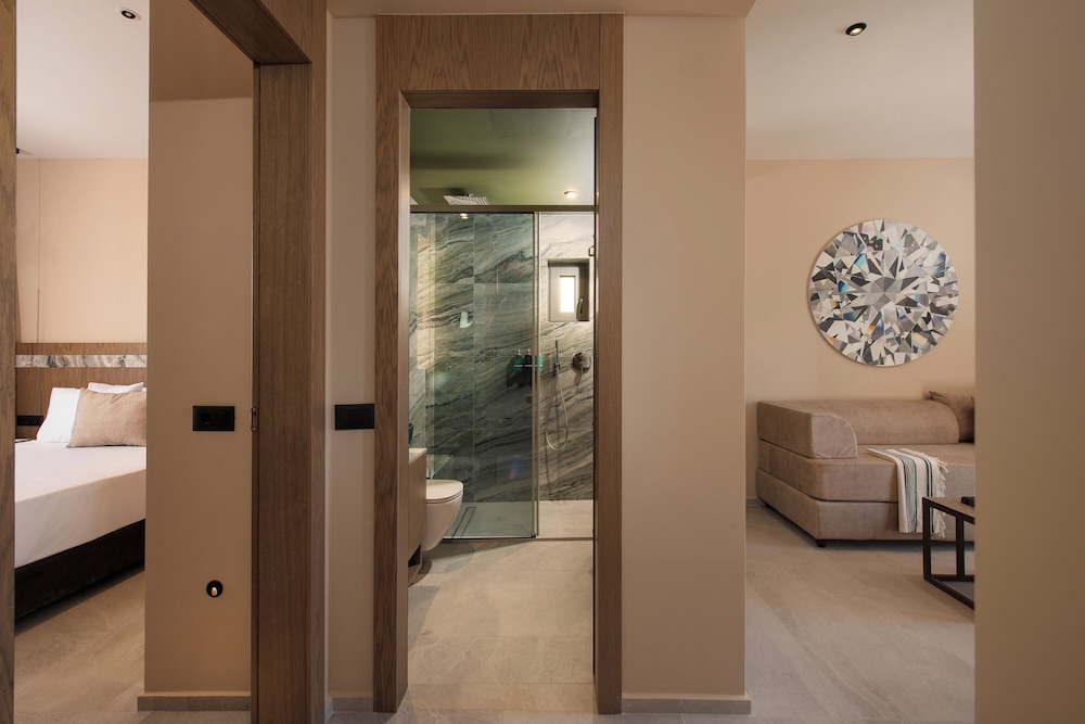 Cosmeen Lifestyle Boutique Stay - Adults Only 43/51