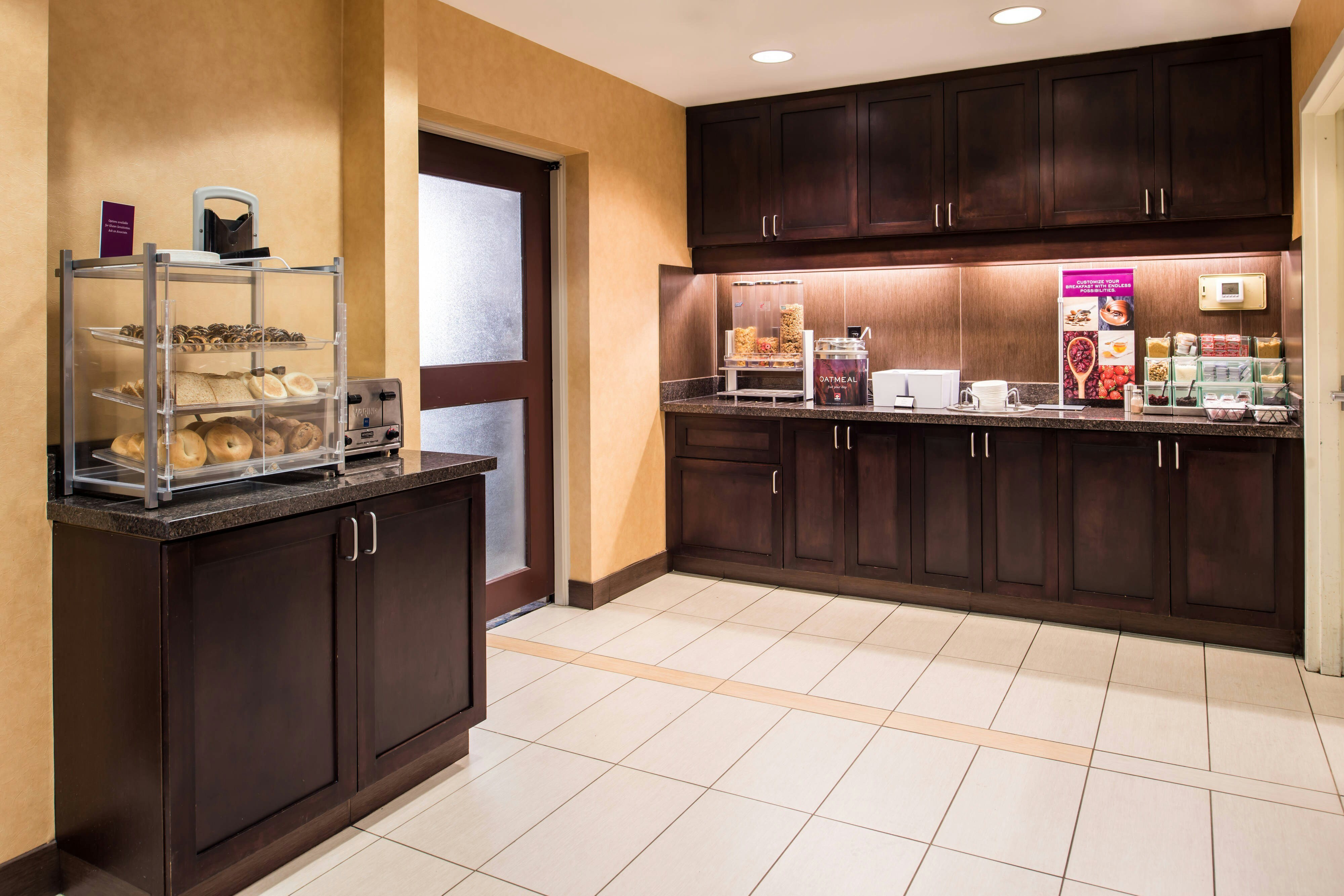 Residence Inn Florence Marriott 9/33