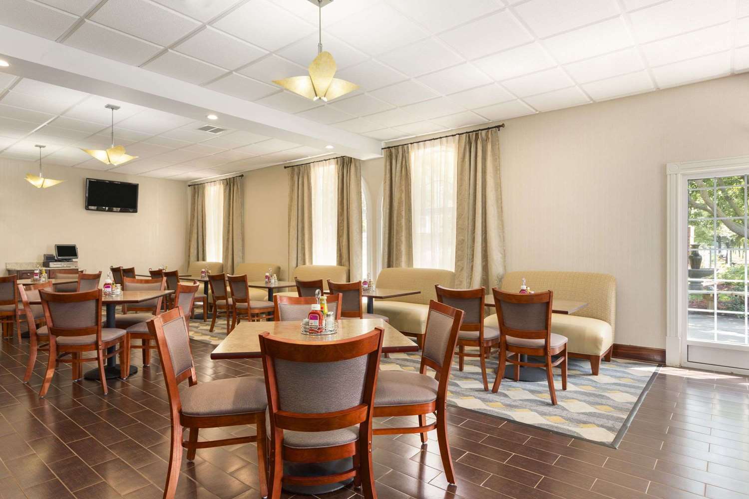 Wyndham Garden Grand Rapids Airport 50/58