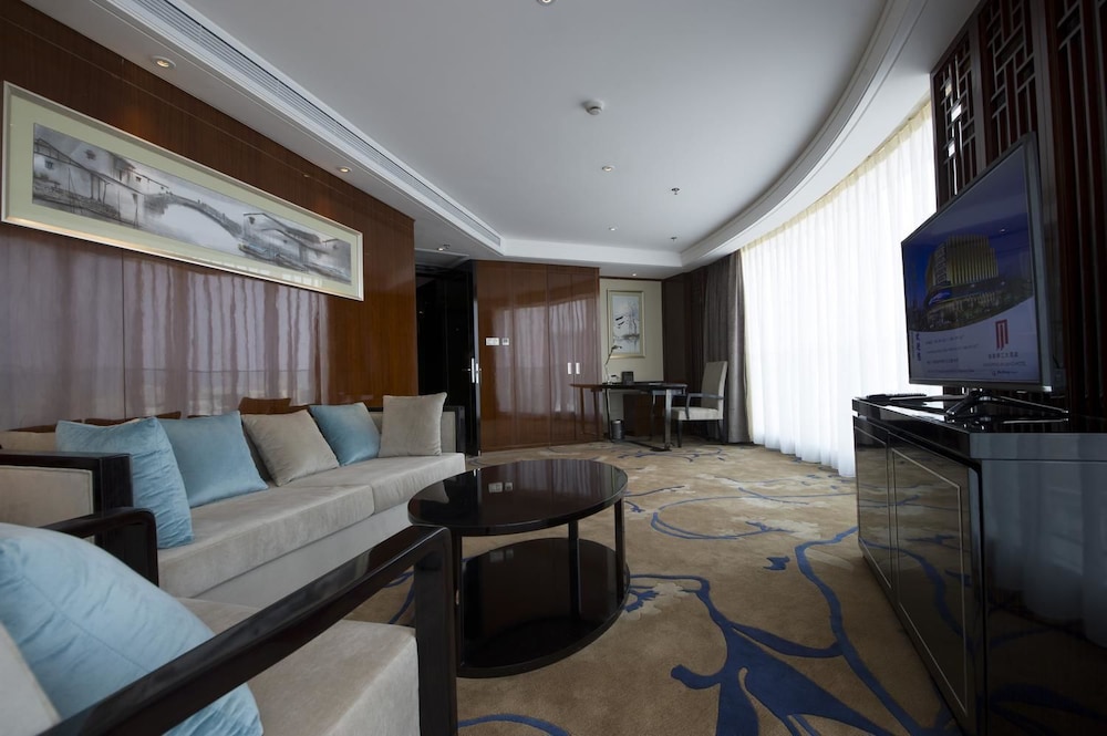 YANG PENG JINJIANG HOTEL 12/17